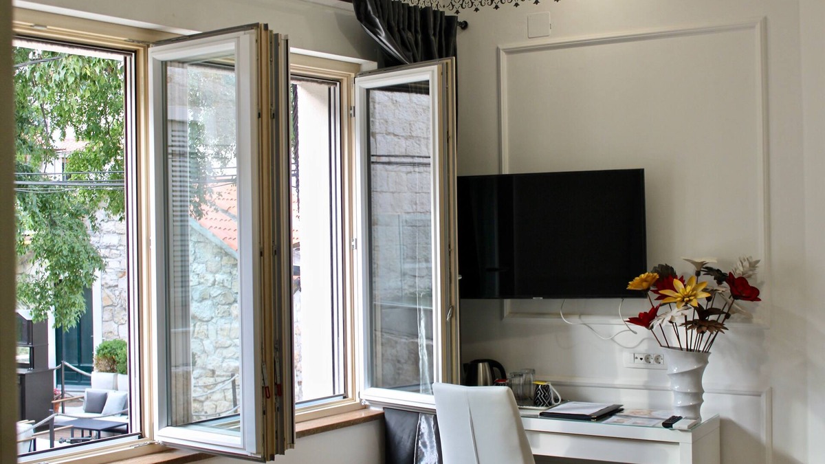 Split Hotel | Galeria Valeria Superior Queen Room
