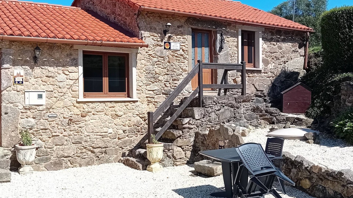 Curtis House | Galician Vintage Stone Cottage for 2 people