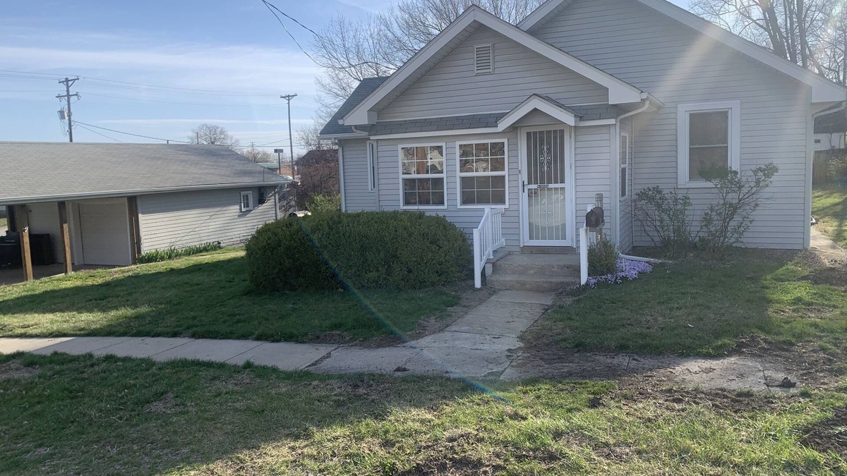 Gallatin House | Gallatin Get-Away Bungalow Perfect for quilters, hunters, or families!