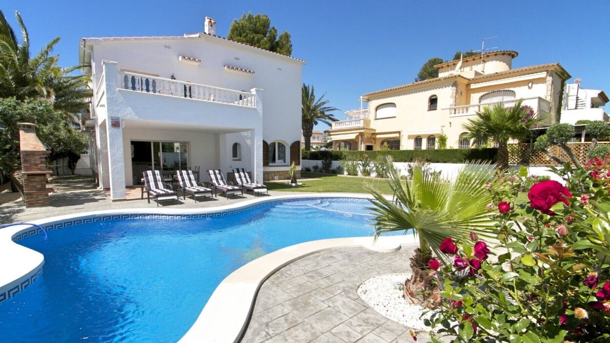 Miami Platja Villa | GALLO Gran villa en playa, piscina y wifi gratis