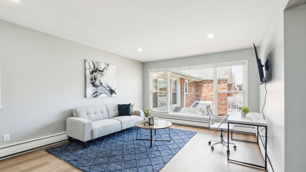 New Castle Apartment | Galloway 5 I Spacious Garden Style Retreat I Gym