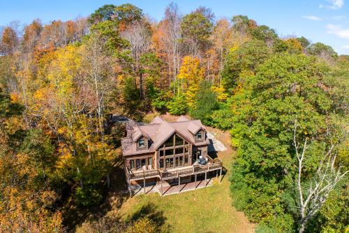 Mace House | Game Room, Deck and Views Idyllic Slaty Fork Cabin
