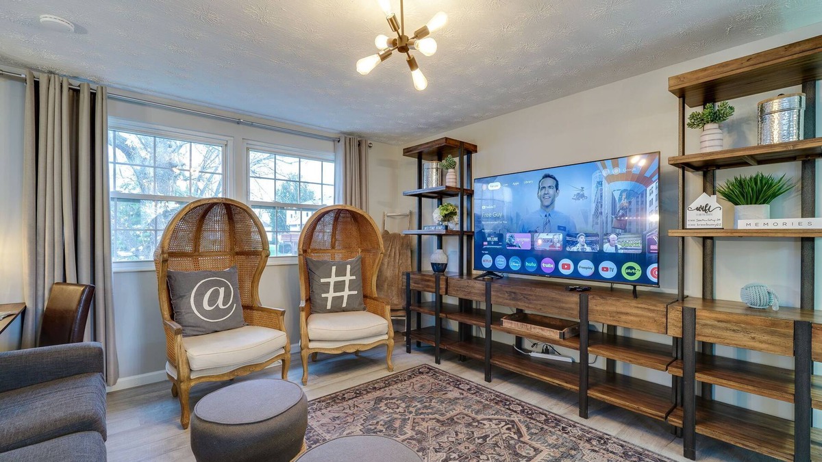 Englewood House | Game Room-Deck-Coffee Bar