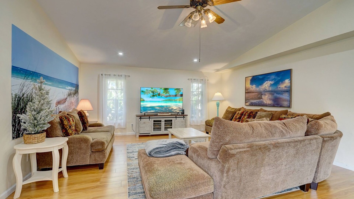 Saint James City House | Game Room & Deck: Spacious Home in St James City