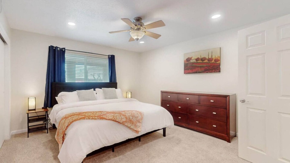 Northeast Heights House | Game Room &Movie Room | 4bd 2Ba