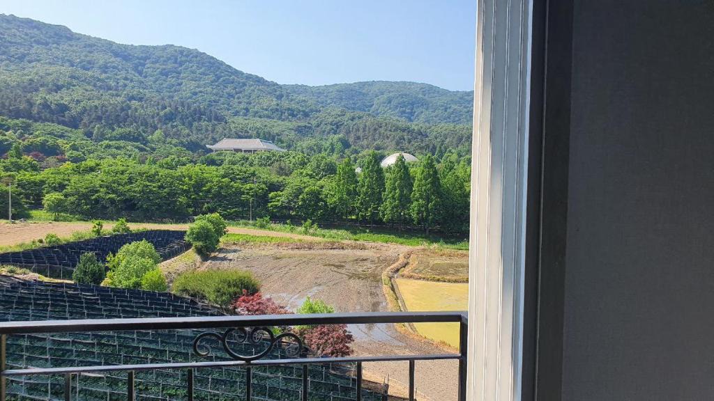 Sojin-gol Villa | Gamseong House