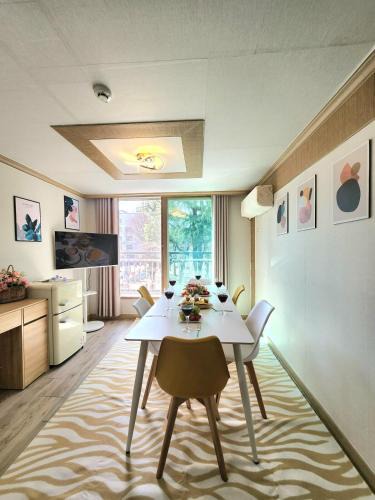 Jung-gu Apartment | Gamseong house next to Sung Sim Dang