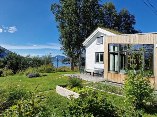 Svensby House | Gamtunet Lyngen