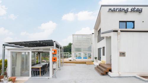 Ganghwa House | Ganghwado Narangstay Poolvilla Pension