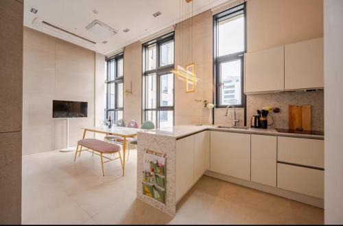 COEX Bed & Breakfast | Gangnam Style House