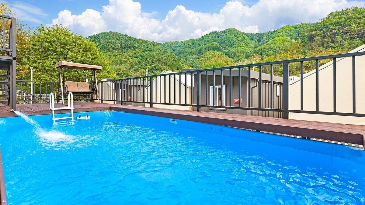 Buk House | Gapyeong Ddobagi Pet & Spa Glamping