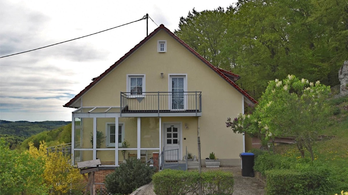 Goessweinstein Apartment | Garden Apartment, GoBweinstein
