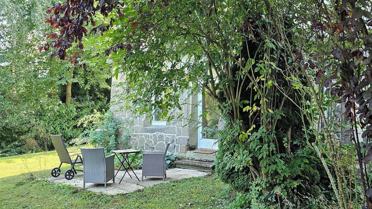 Bad Wilhelmshoehe Apartment | Garden apartment with terrace