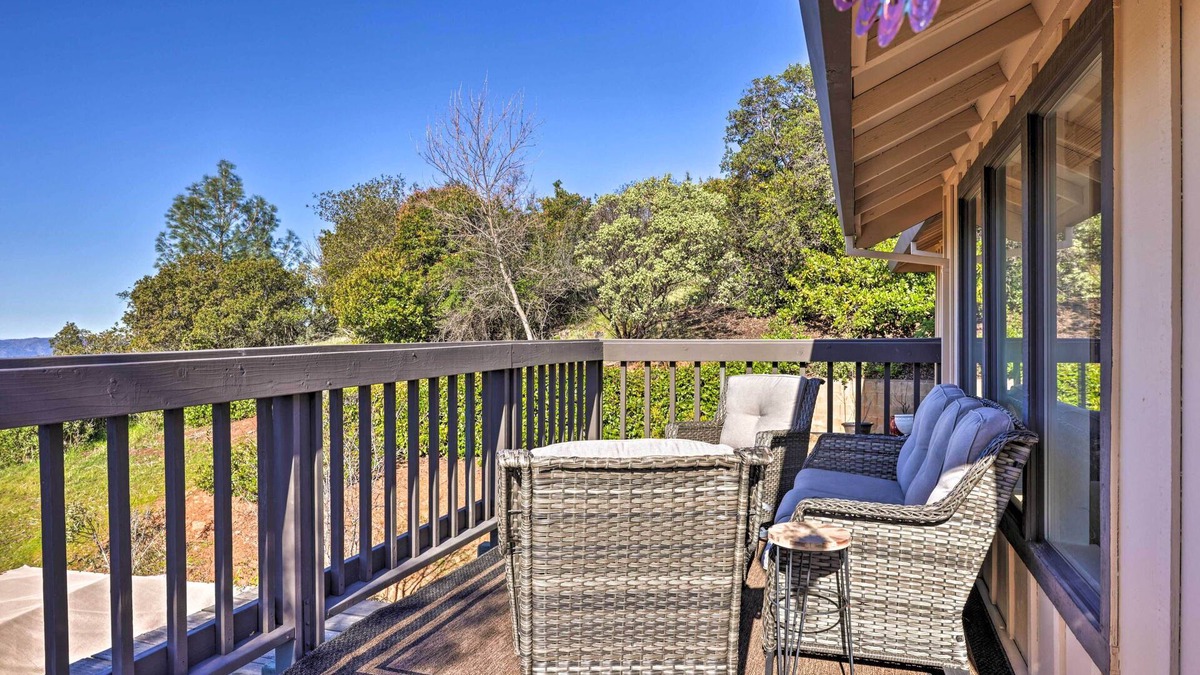 Sonora House | Garden, Balcony & Scenic View: Sonora Hideaway!