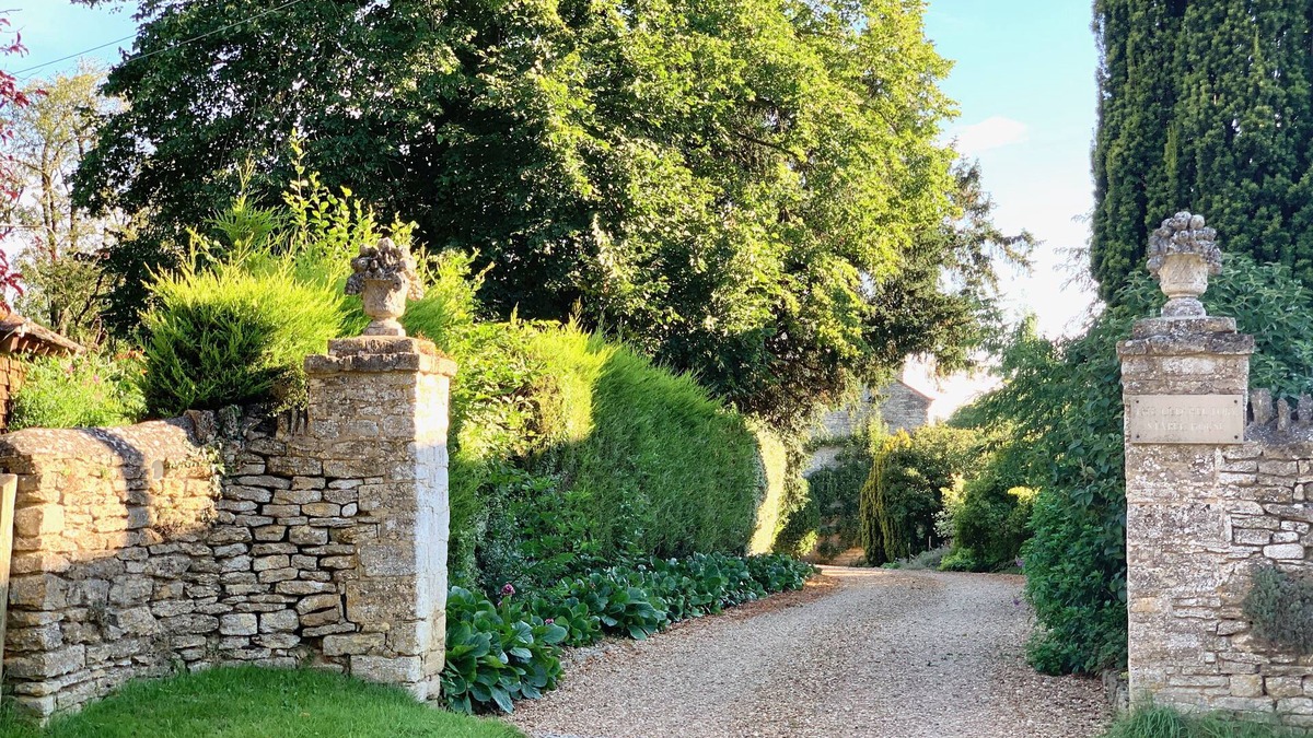 Farthinghoe Cabin | Garden Barn