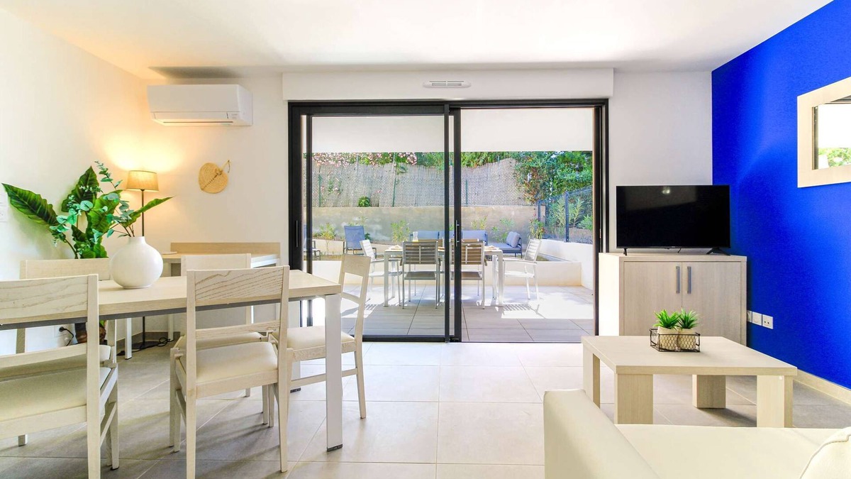 La Faviere Apartment | Garden,beach et pool in La Favière by SELECT’soHOME