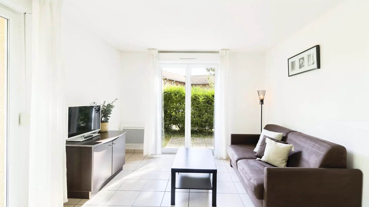 Marcy-l'Etoile Apartment | Garden & City Lyon Residence - Marcy l'Etoile * - 2 rooms 4 people