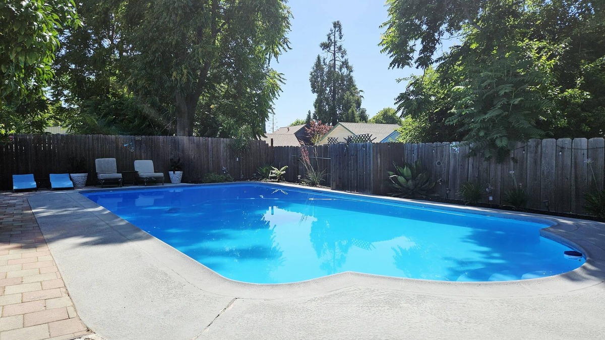 Yuba City House | Garden Clara