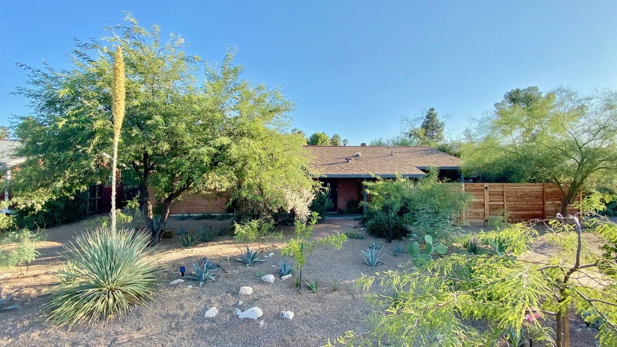 Midtown House | ‘Garden House’ - Beautiful Mid-Century Home