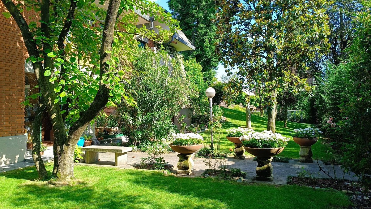 Casorezzo House | Garden House, whole house with two bedrooms, garden, private parking space