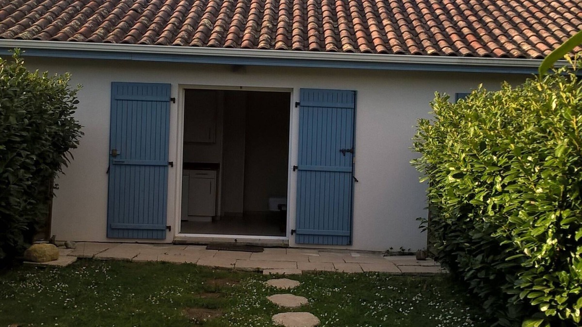 Escos House | Garden level Countryside Basque Country, Béarn. River swimming