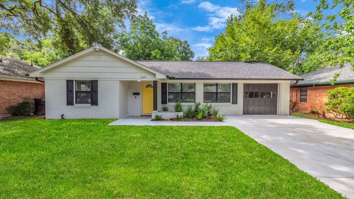 Garden Oaks House | Garden Oaks Cottage - Central and Family-Friendly