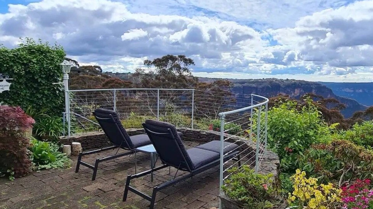 Katoomba House | Garden of the Stars Studio Katoomba