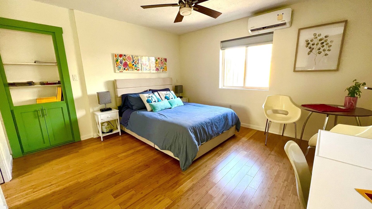 Rio Grande Blvd Apartment | Garden Patio Studio near Bosque, Old Town