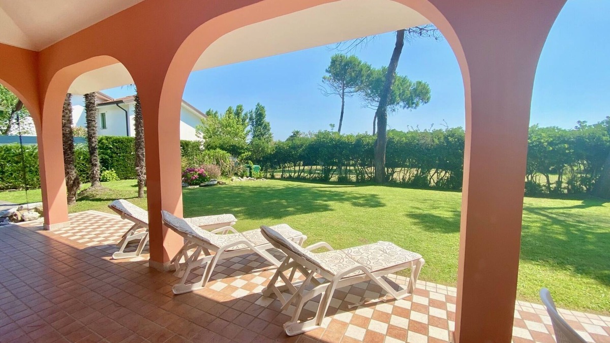 Isola Albarella Villa | Garden retreat by the sea on Albarella