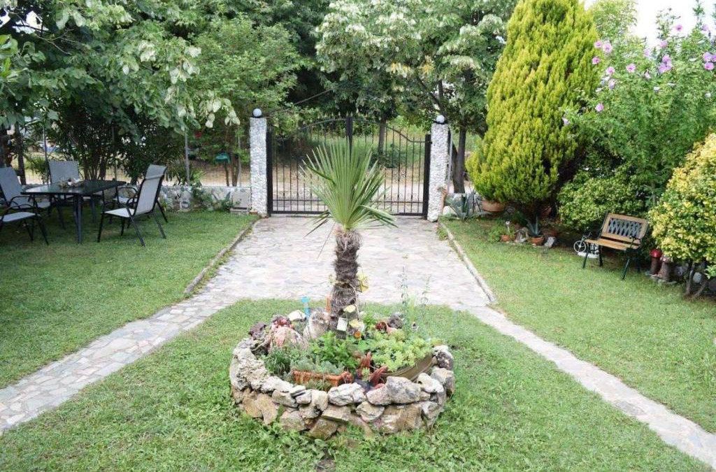 Leptokaria Villa | Garden's Villa