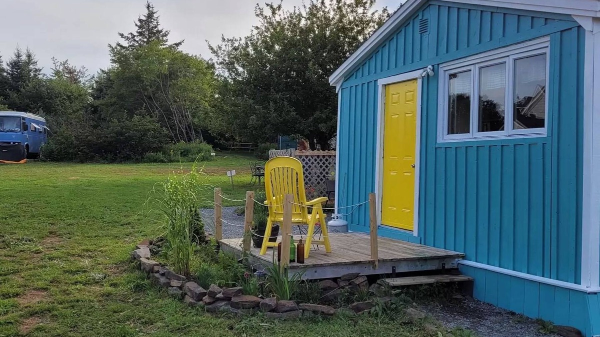 Feltzen South Cabin | Garden Shed Camp @ Off the Beaten Trail