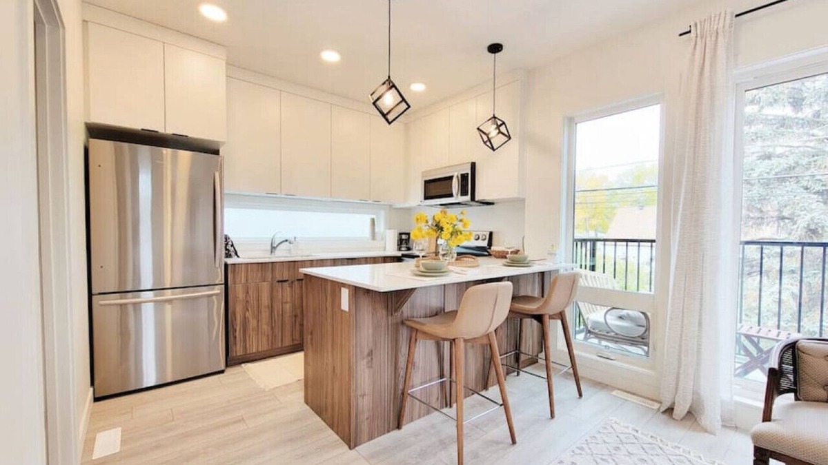 West Edmonton House | Garden Suite - Close to Downtown