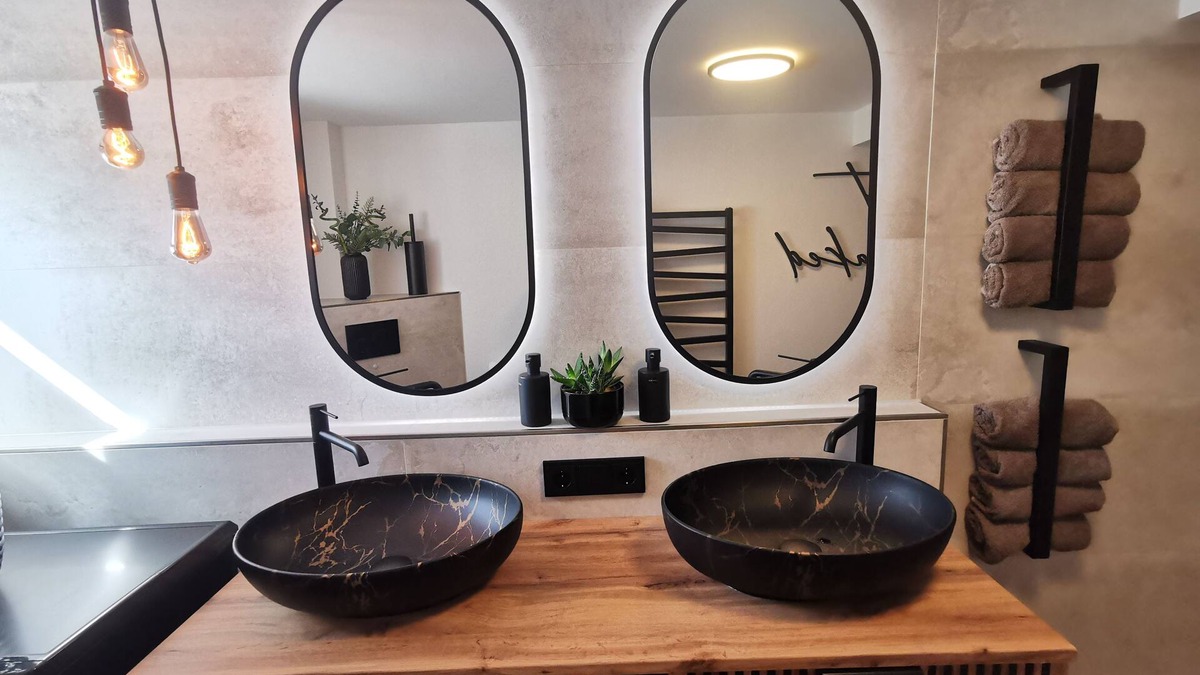 Malter Apartment | Garden view apartment with pool and children's playground