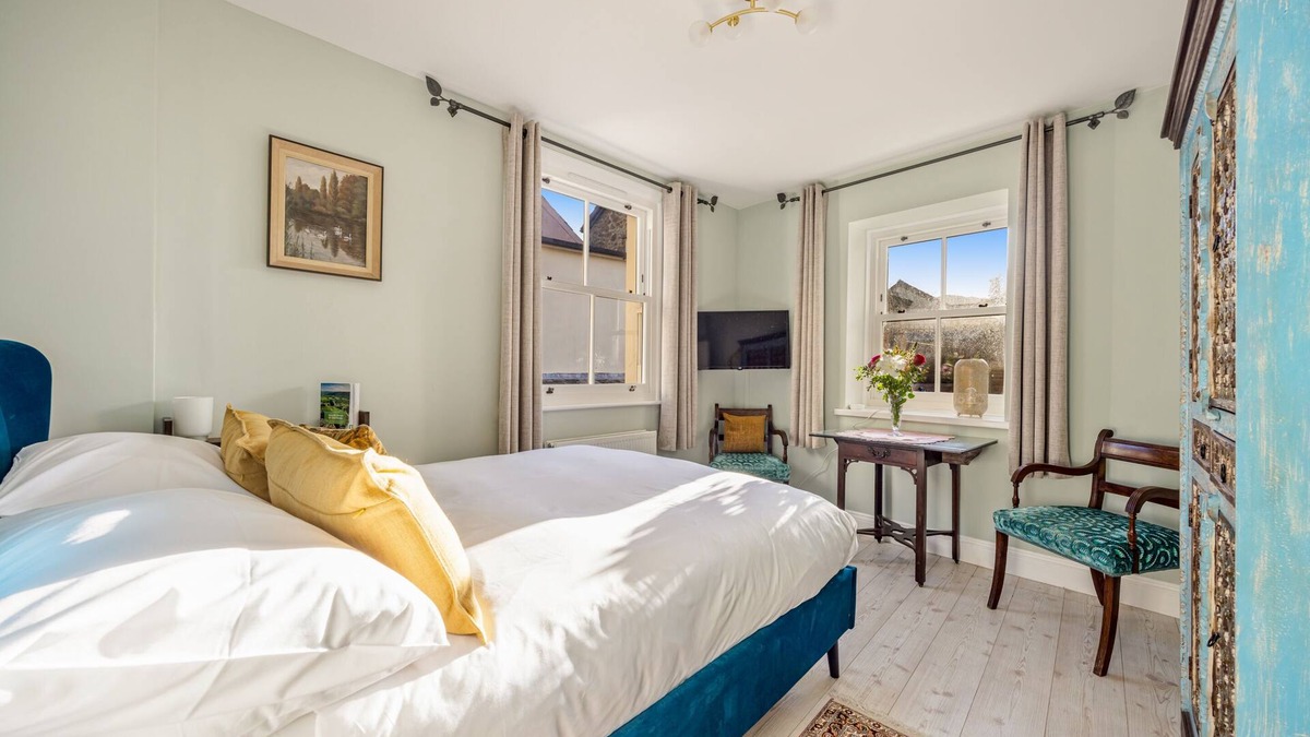 Chagford Apartment | Garden View - Cosy escape with a large Bath