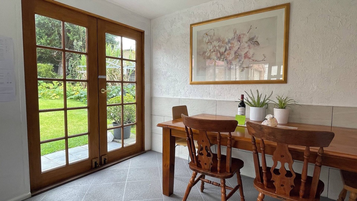 Engadine House | Garden View Entire Self Contained Guesthouse