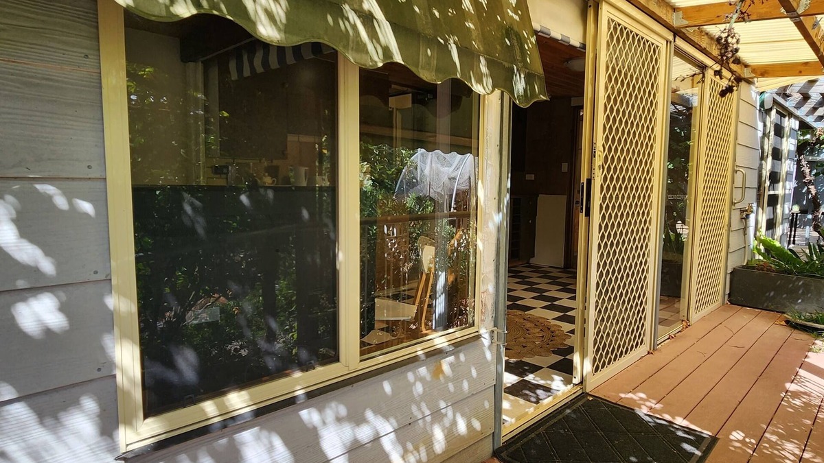 Modbury House | Garden View - Entire two Bedroom Unit