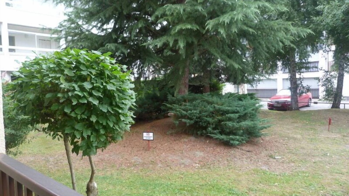 Saint-Lary-Soulan Apartment | garden view studio in the village of Saint Lary classified *