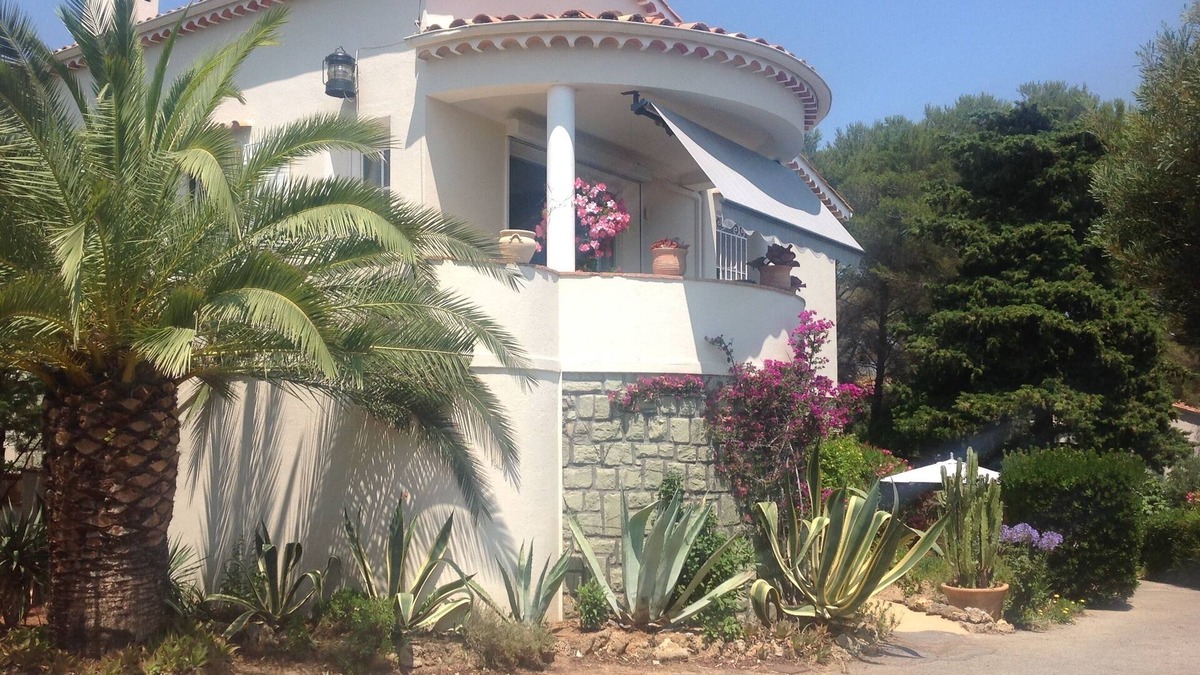 Saint-Aygulf Apartment | Garden Villa Rives d'Or, St Aygulf (500m sea)