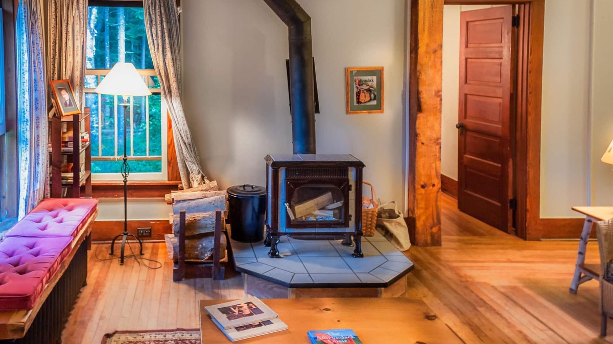 Meacham Cabin | Gardeners Cottage Pet Friendly