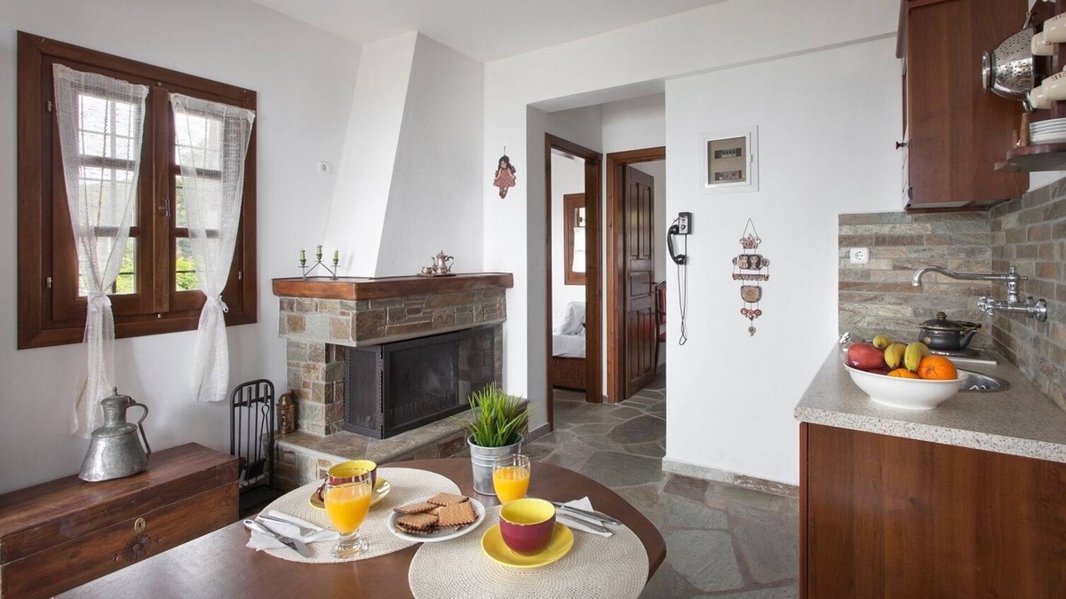 Mouresi Apartment | Gardenia- Family apartment with sea view