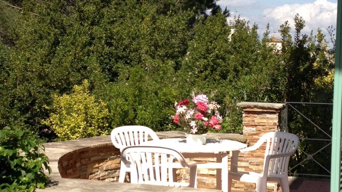 Capannoli House | Gardenia house with garden in Tuscany between art, nature and sea