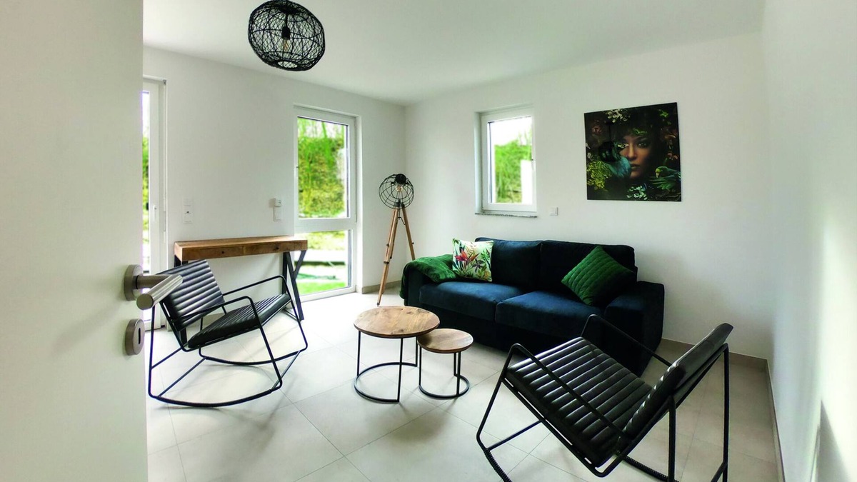 Dormagen Apartment | Gardenview apartment no. 3 on the first floor left (garden view, terrace)