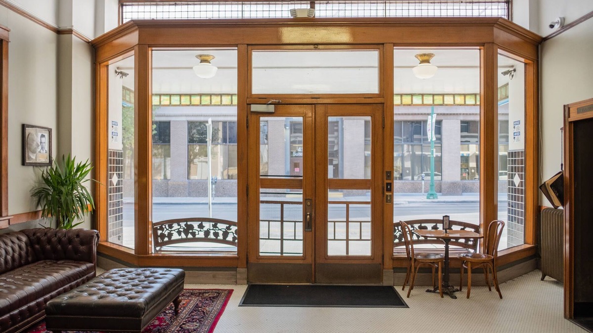 Downtown El Paso Hotel | Gardner Hotel & Hostel