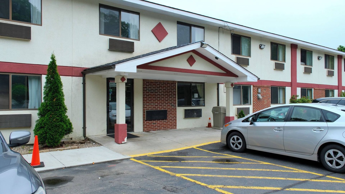 Gardner Hotel | Gardner Inn