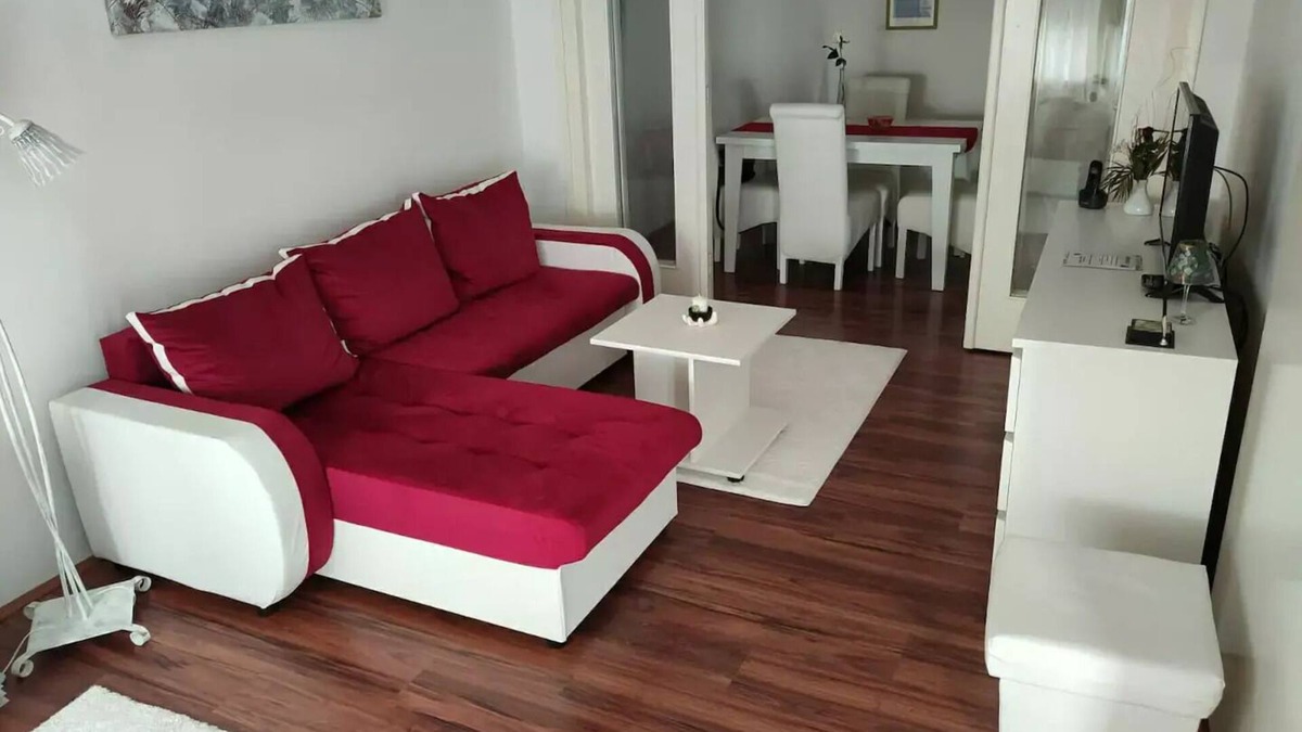 Zemun Apartment | Gardos house above Danube