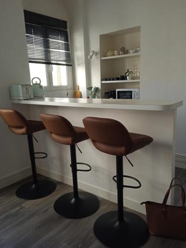 Montparnasse Apartment | Gare Montparnasse,gorgeous1 bedroom,close to Eiffel tour,center , stuning place