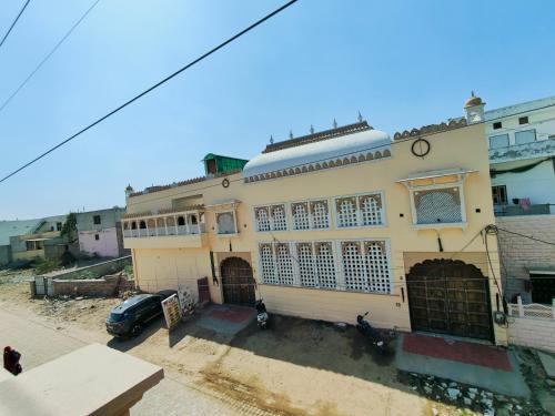 Uchiyarda House | Garh Madan Heritage guest and restaurant