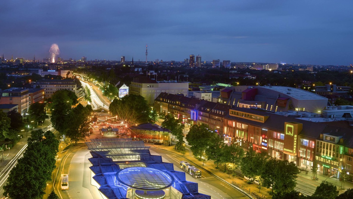 Wandsbek Hotel | Garner Hotel Hamburg Wandsbek Marktplatz by IHG