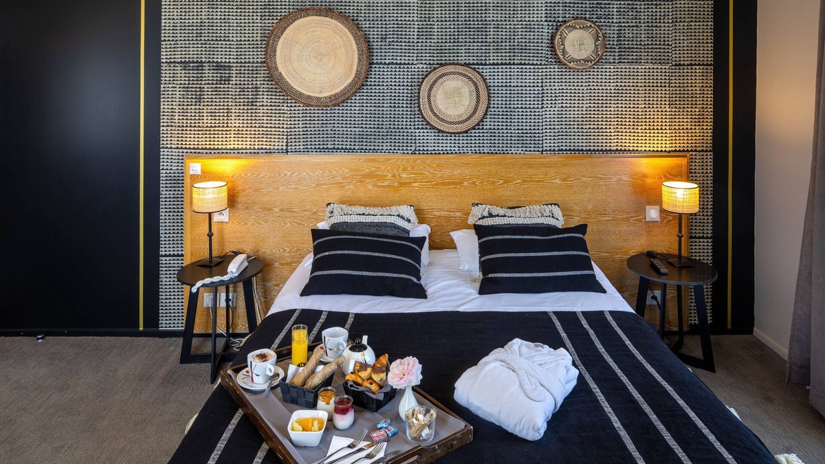 Mignaloux-Beauvoir Hotel | Garrigae Manoir de Beauvoir