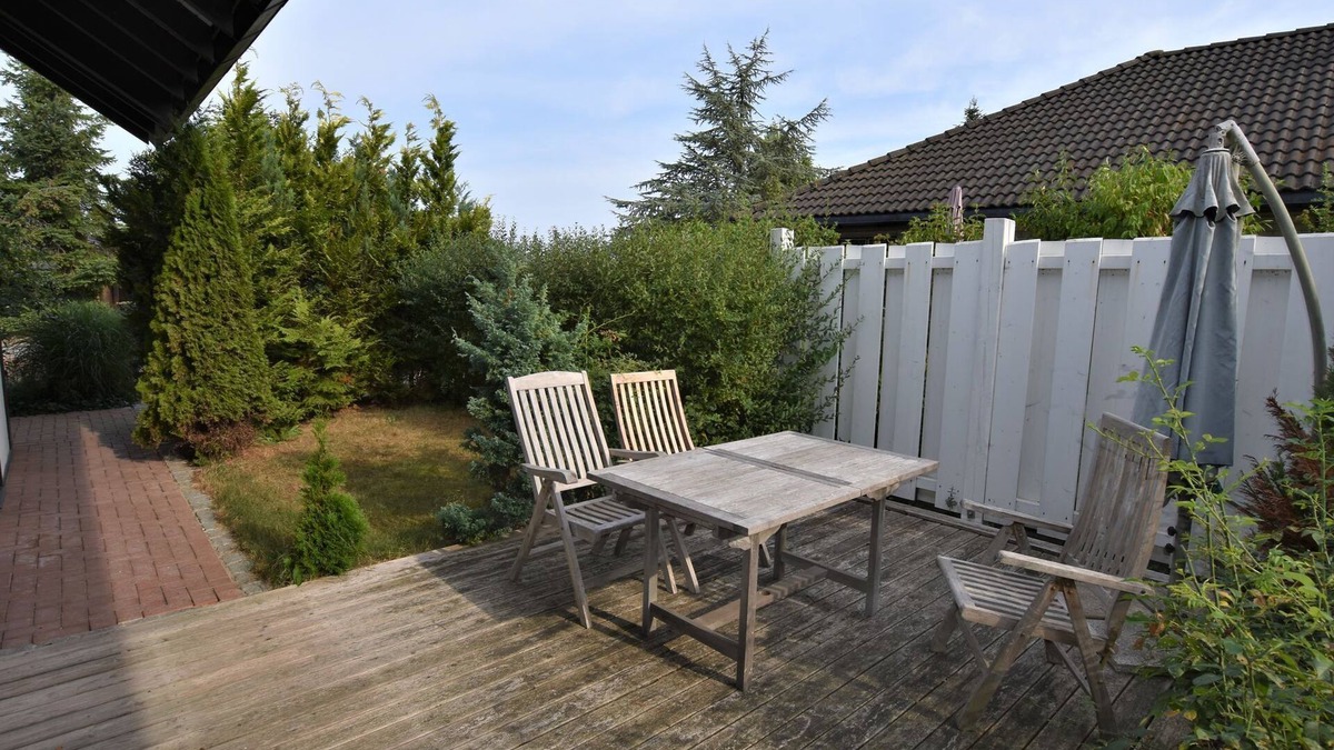 Stove Apartment | Garten-Ferienwohnung in ländlicher Idylle
